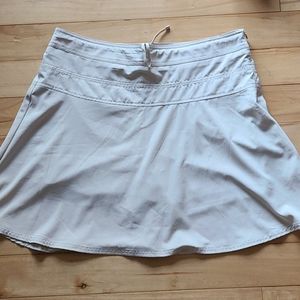 Beige izod golf skirt with shorts underneath